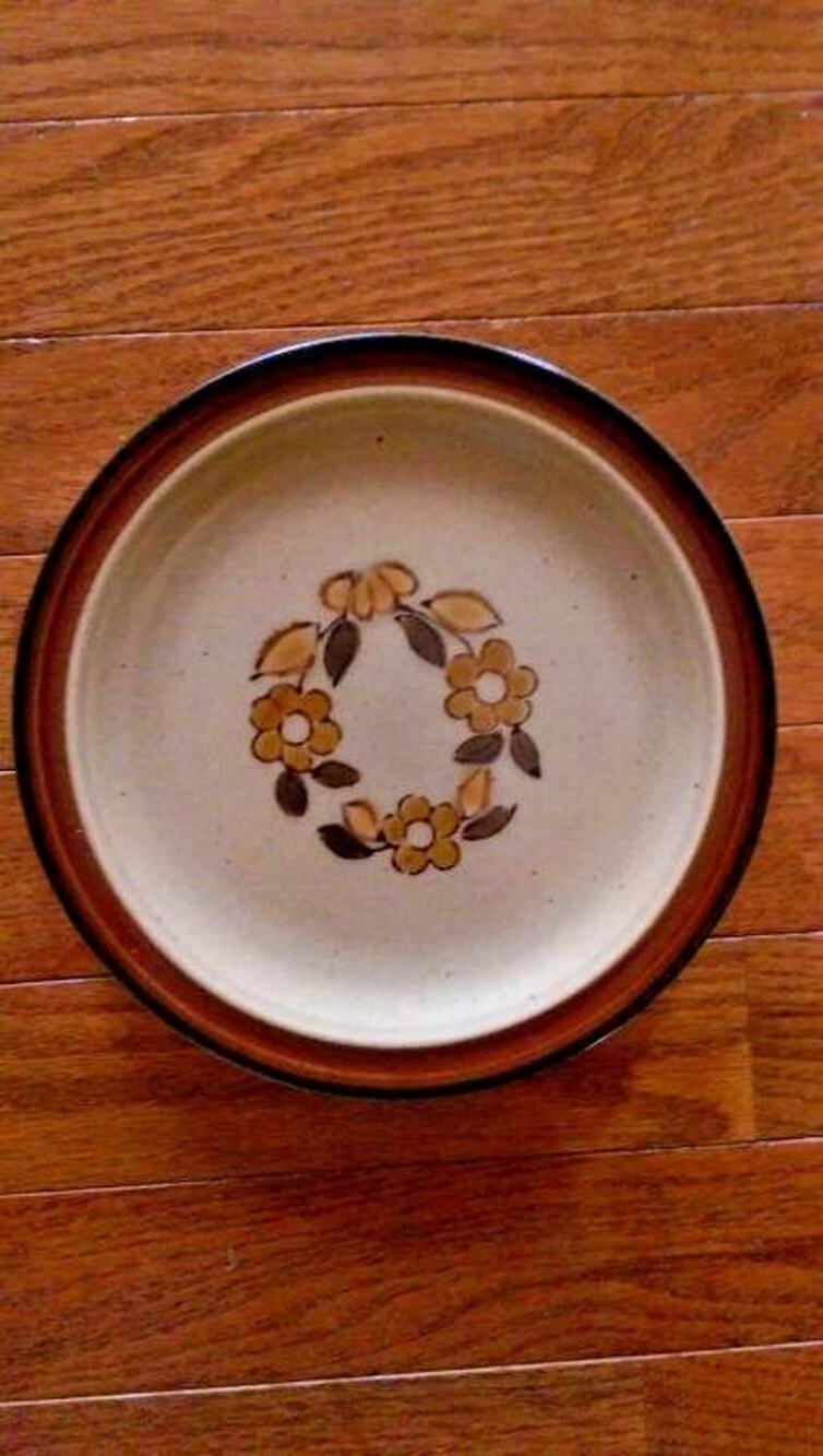 International Round-Up Bandanna Dessert Plates (Set of 4 Plates)